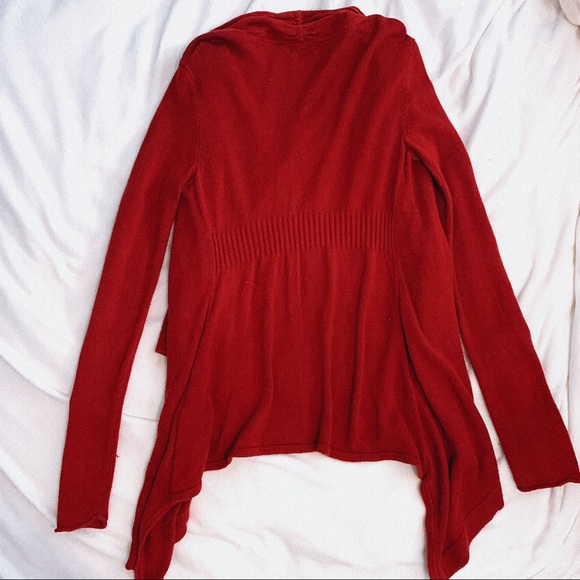 EXPRESS | Long Flowy  Waterfall Red Cardigan - Picture 3 of 6